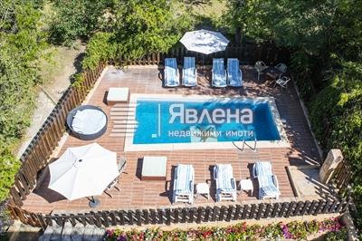 Басейн