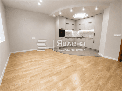 Дневна с кухня