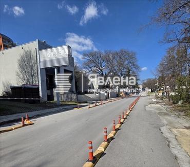 локац