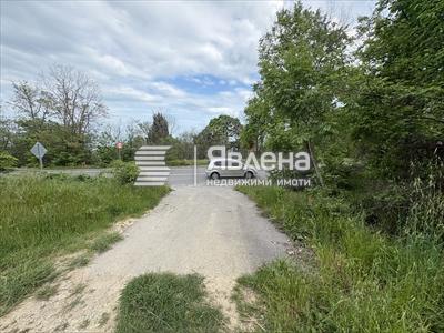 път към парцела